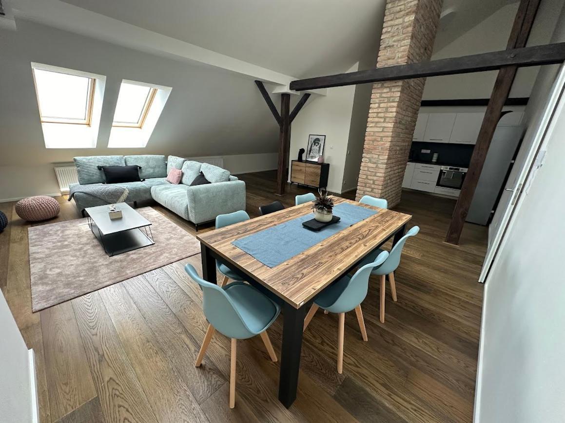 Loft Apartments براغ المظهر الخارجي الصورة